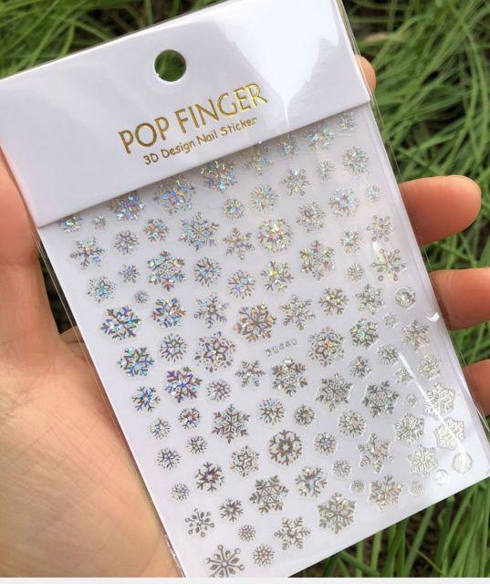 Iridescent Silver Laser Snowflakes 3D Nail Stickers Christmas Self Adhesive Transfer Sliders For Manicures Tips Manicure Woman Decoration Nail Art Nail Ornament Self Adhesive Nail Decals Colorful Nail Sticker Jewelry Design For Nails Sliders Tips