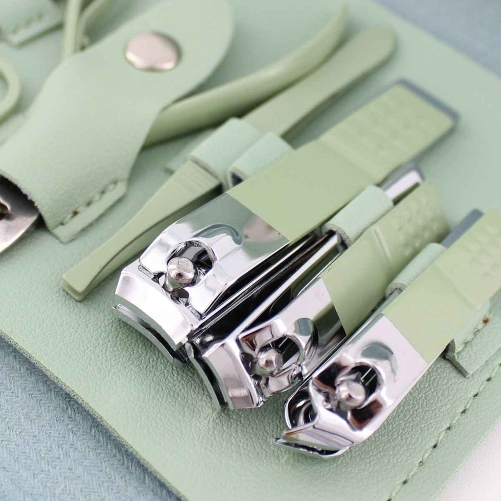 Nail Clippers Pedicure Kit – 16-Piece Grooming Set with Case Dashing Nova